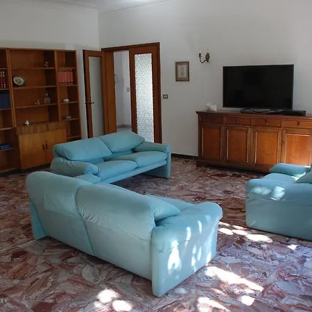Casa Lidia Apartment *